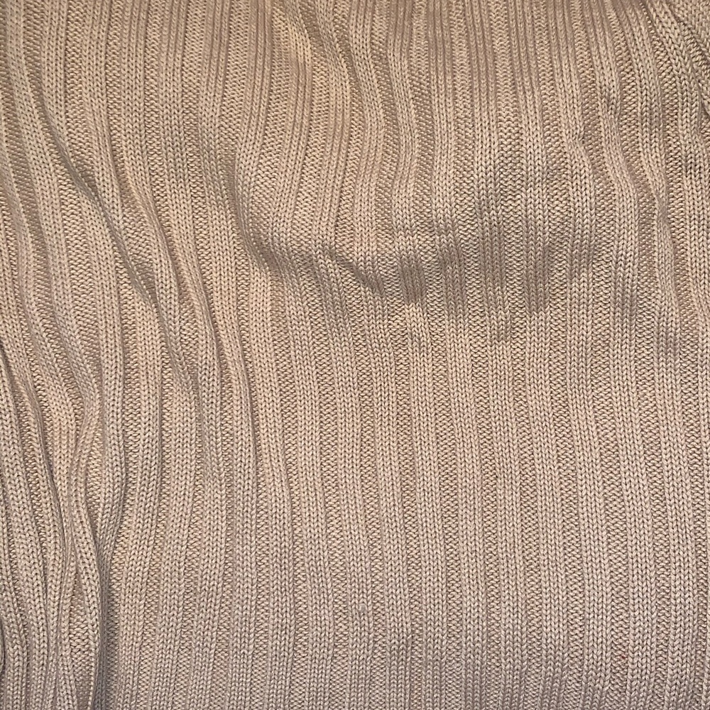 JohnPaulRichard Sweater - Picture 5 of 7